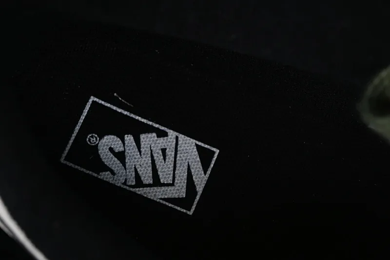 All categories Vans Vans series Vans Low Vans low-top Vans Knu Skool Vans low-top retro casual vulcanized bread shoes VN000CP50VM